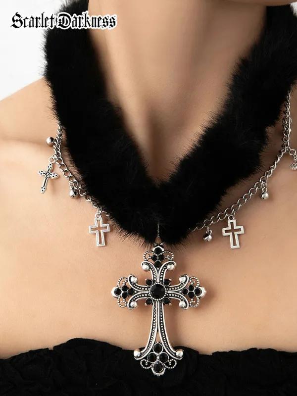 Gothic Feather Collar Necklace made by Scarlet Darkness