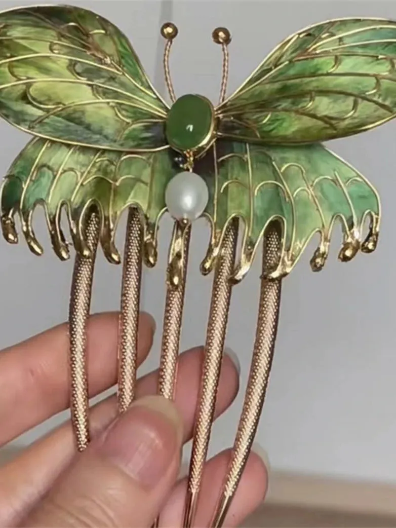 Titanic Butterfly Hair Comb sold by Scarlet Darkness product image thumbnail 2