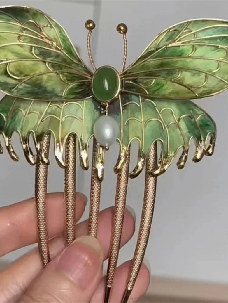 Titanic Butterfly Hair Comb sold by Scarlet Darkness product image thumbnail 4