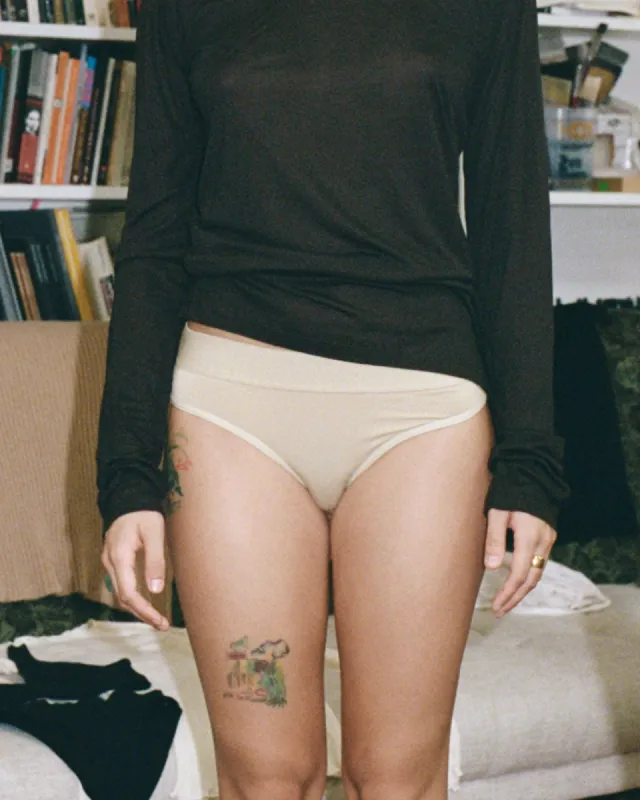 Elastic Bell Pants sold by Baserange