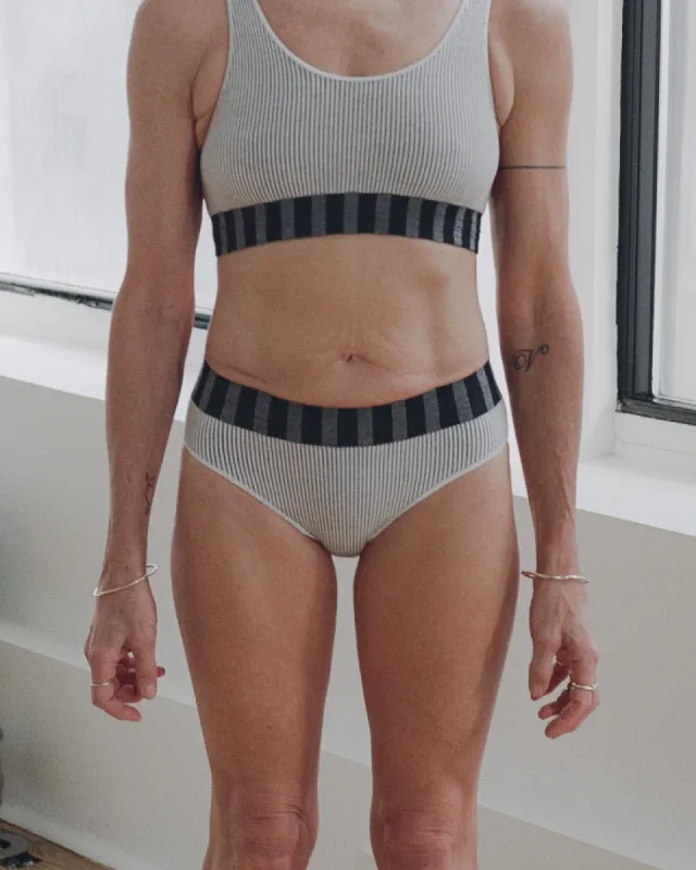 Seamless Bell Pants sold by Baserange