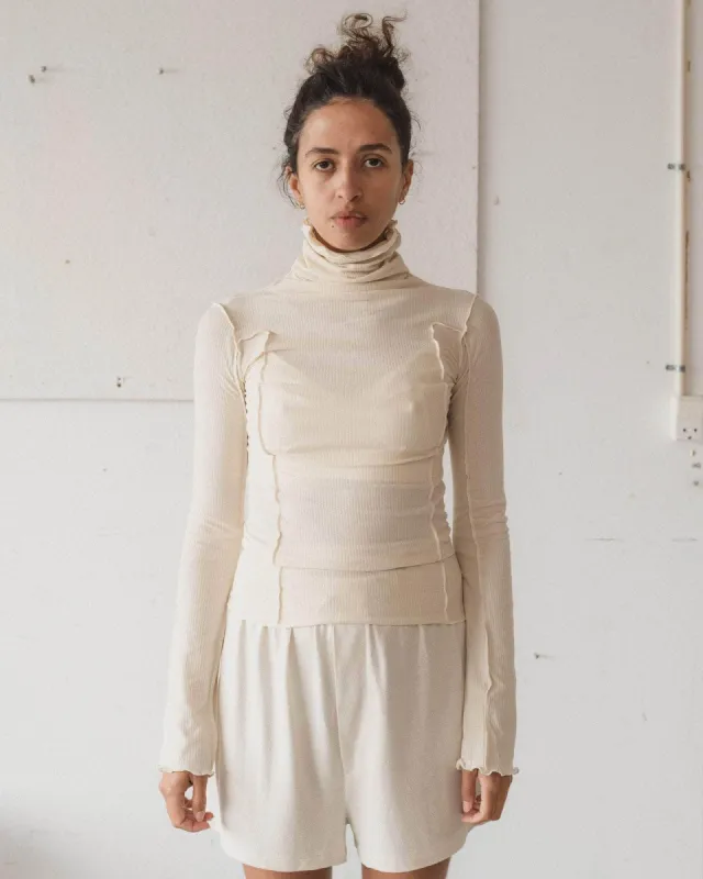 Omato Turtleneck made by Baserange
