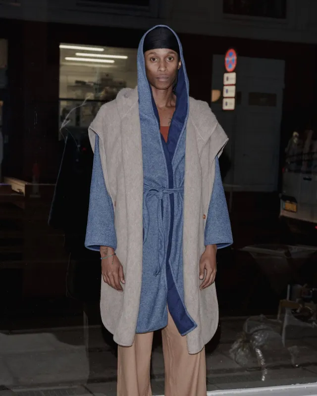 Tajo Pyrenees Cape made by Baserange