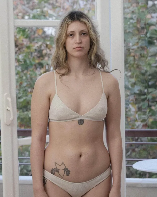 Mississippi Bra sold by Baserange