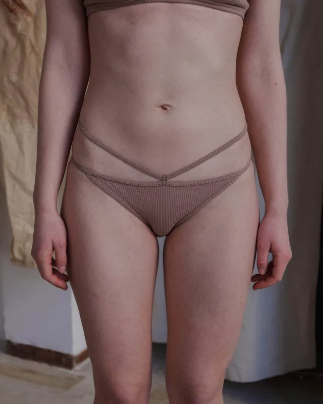 Nida Pants sold by Baserange