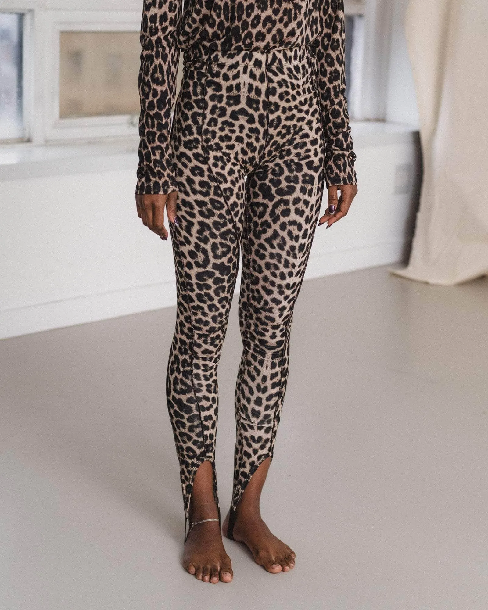 Sync Leggings sold by Baserange product image thumbnail 3