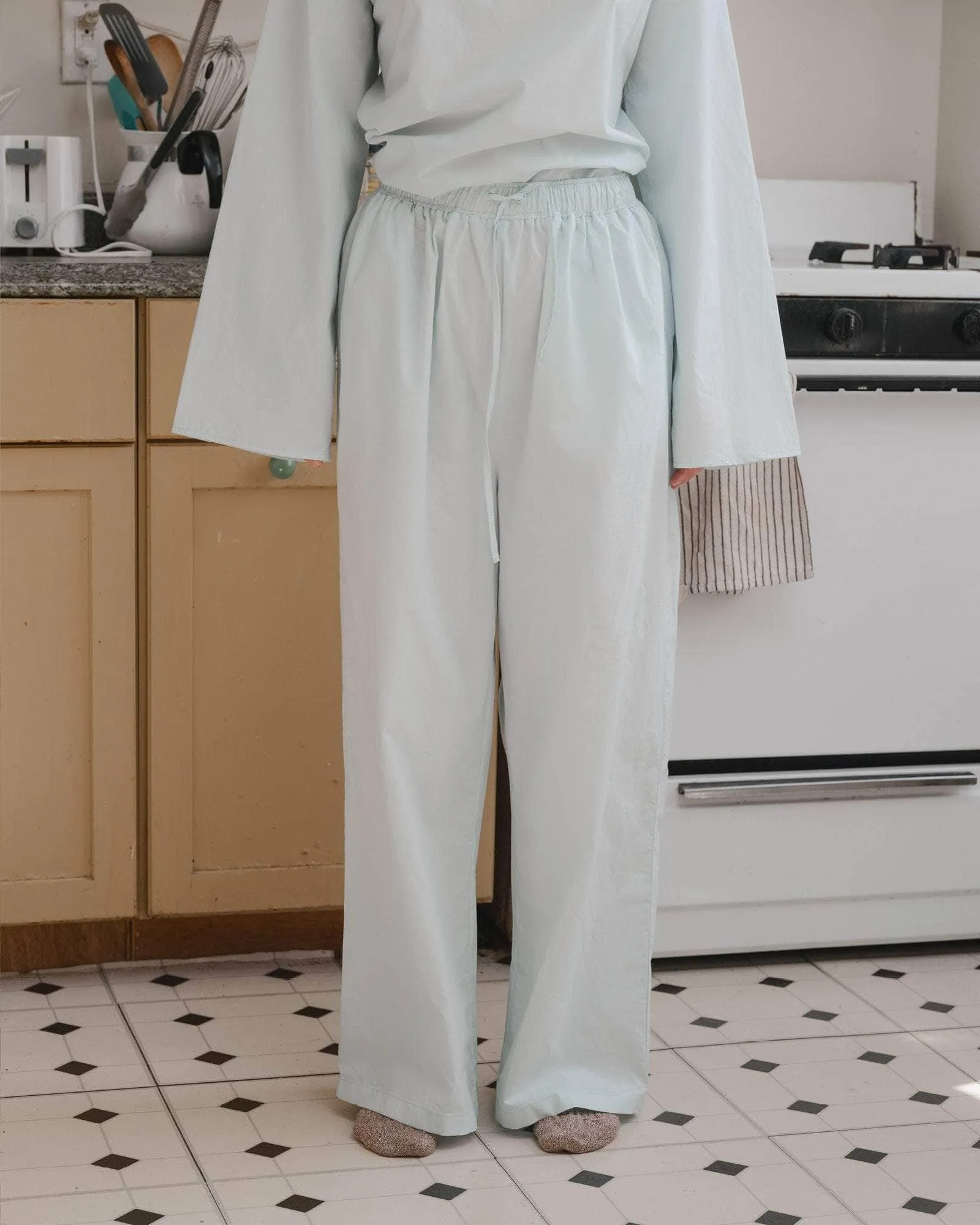 Hujui Pants sold by Baserange