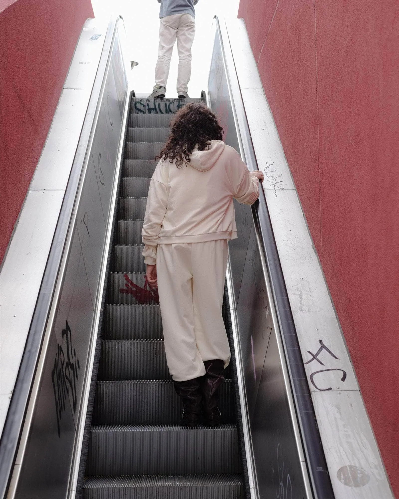 Rim Zipped Hoodie sold by Baserange product image thumbnail 5