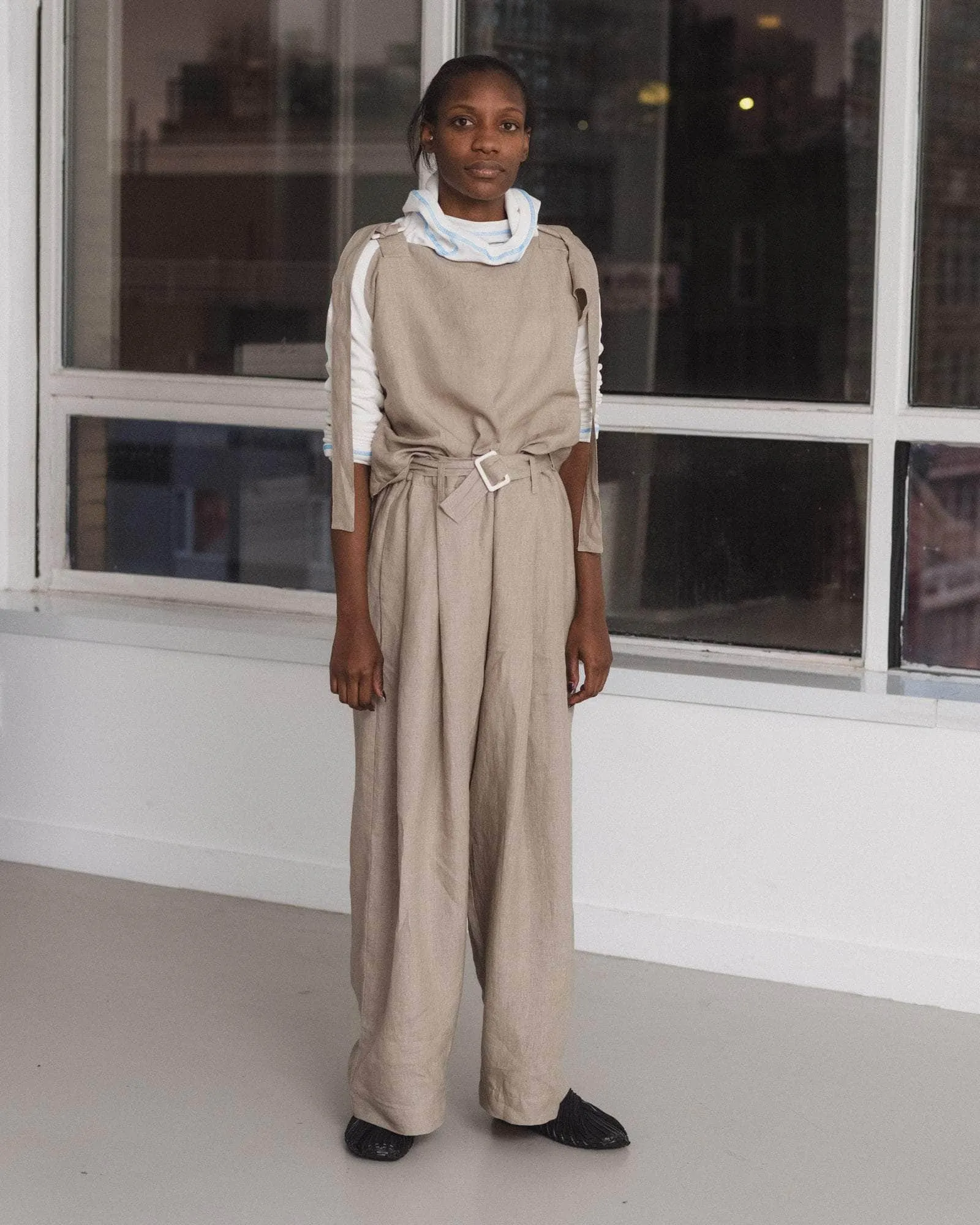 Frame Top sold by Baserange product image thumbnail 3