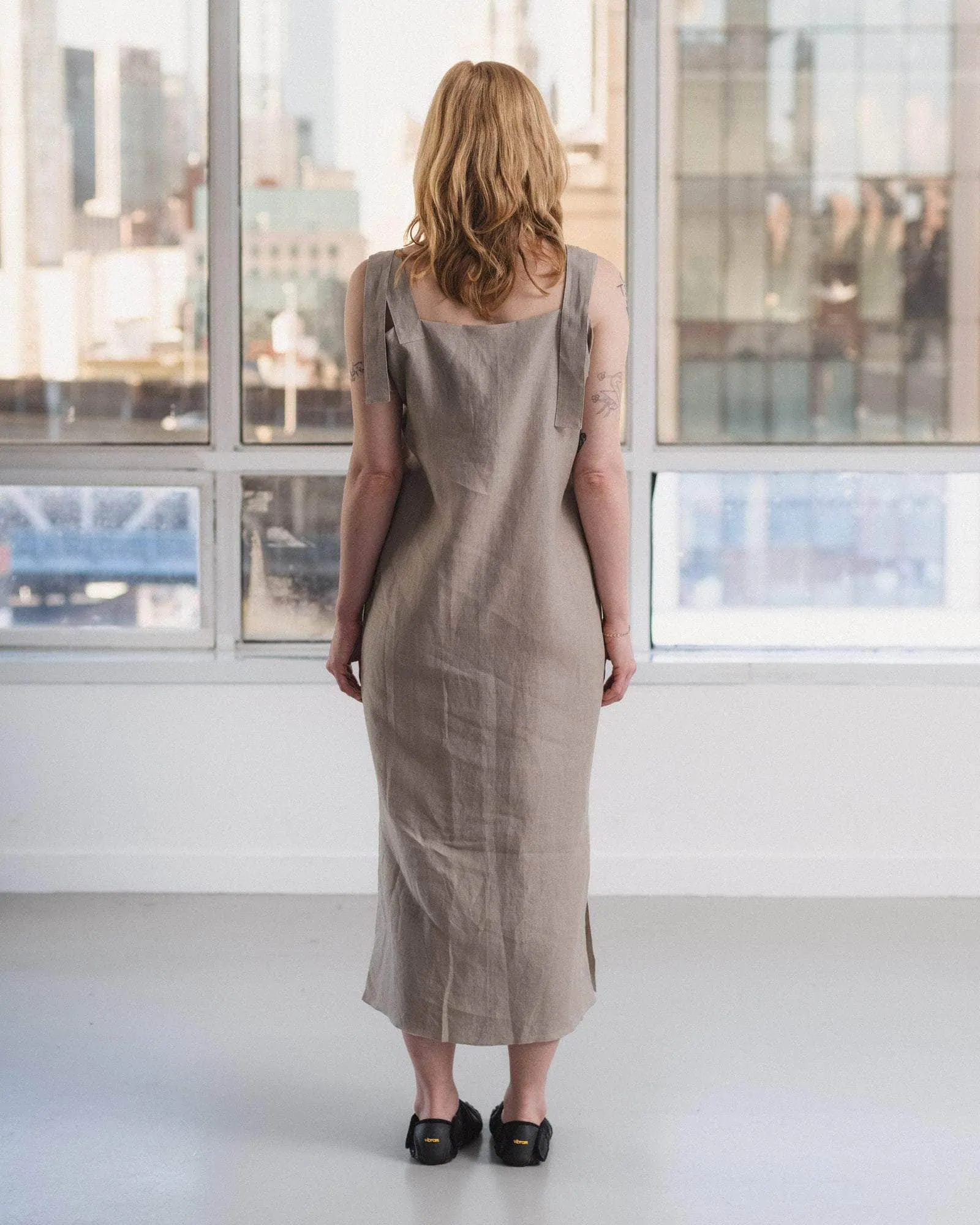 Frame Dress sold by Baserange product image thumbnail 2