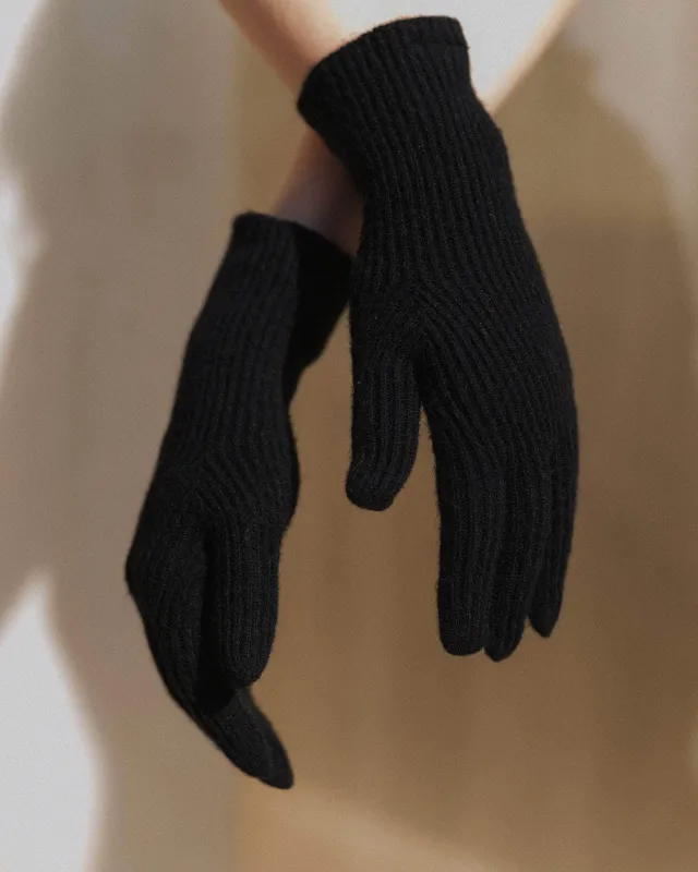 Ribbed Gloves sold by Baserange