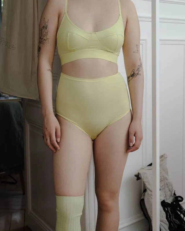 Highwaist Bell Pants sold by Baserange