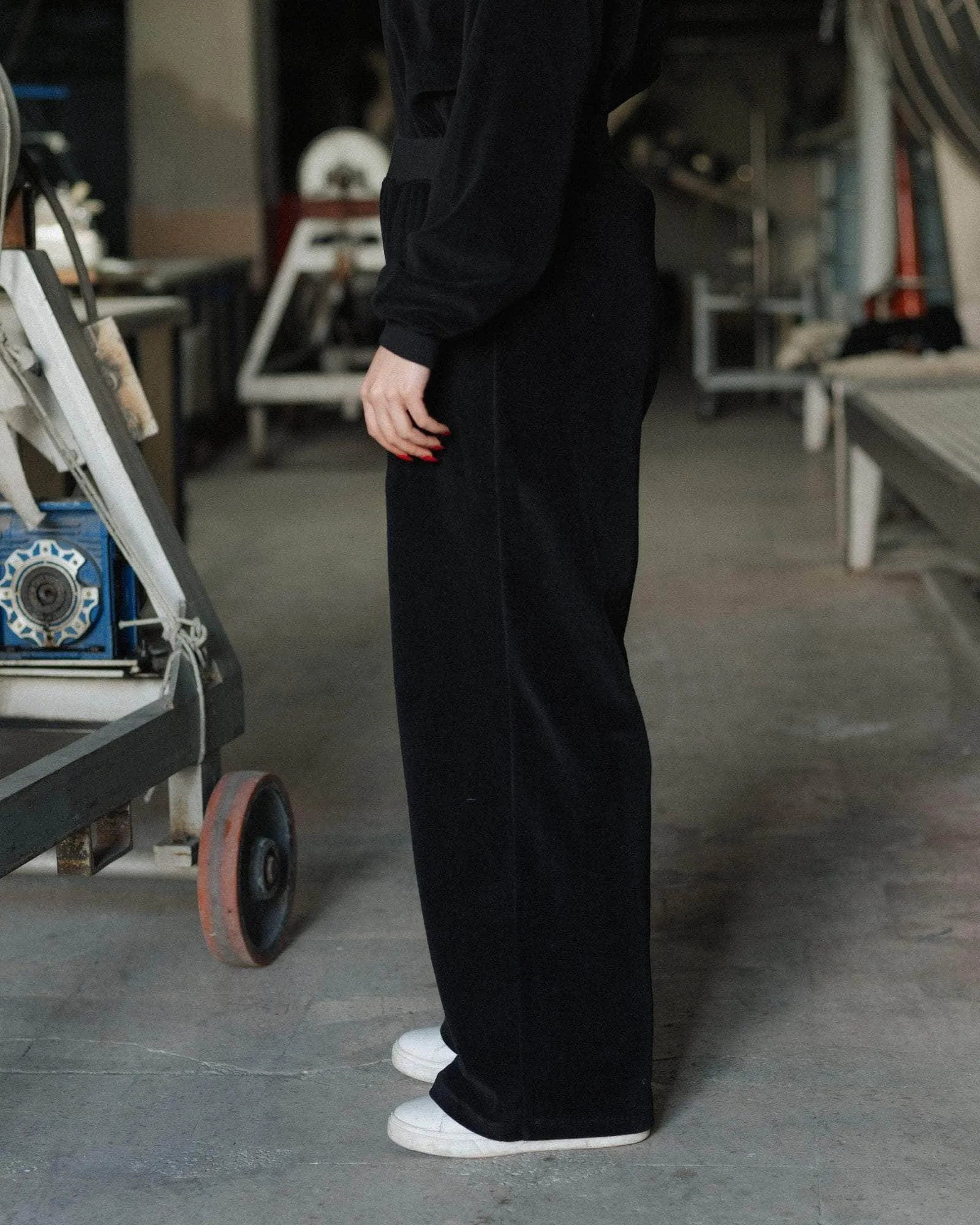 Tre Sweatpants sold by Baserange product image thumbnail 3