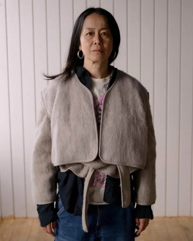 Capas Vest sold by Baserange