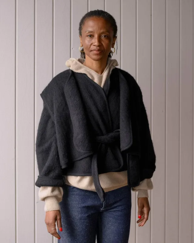 Capas Vest sold by Baserange