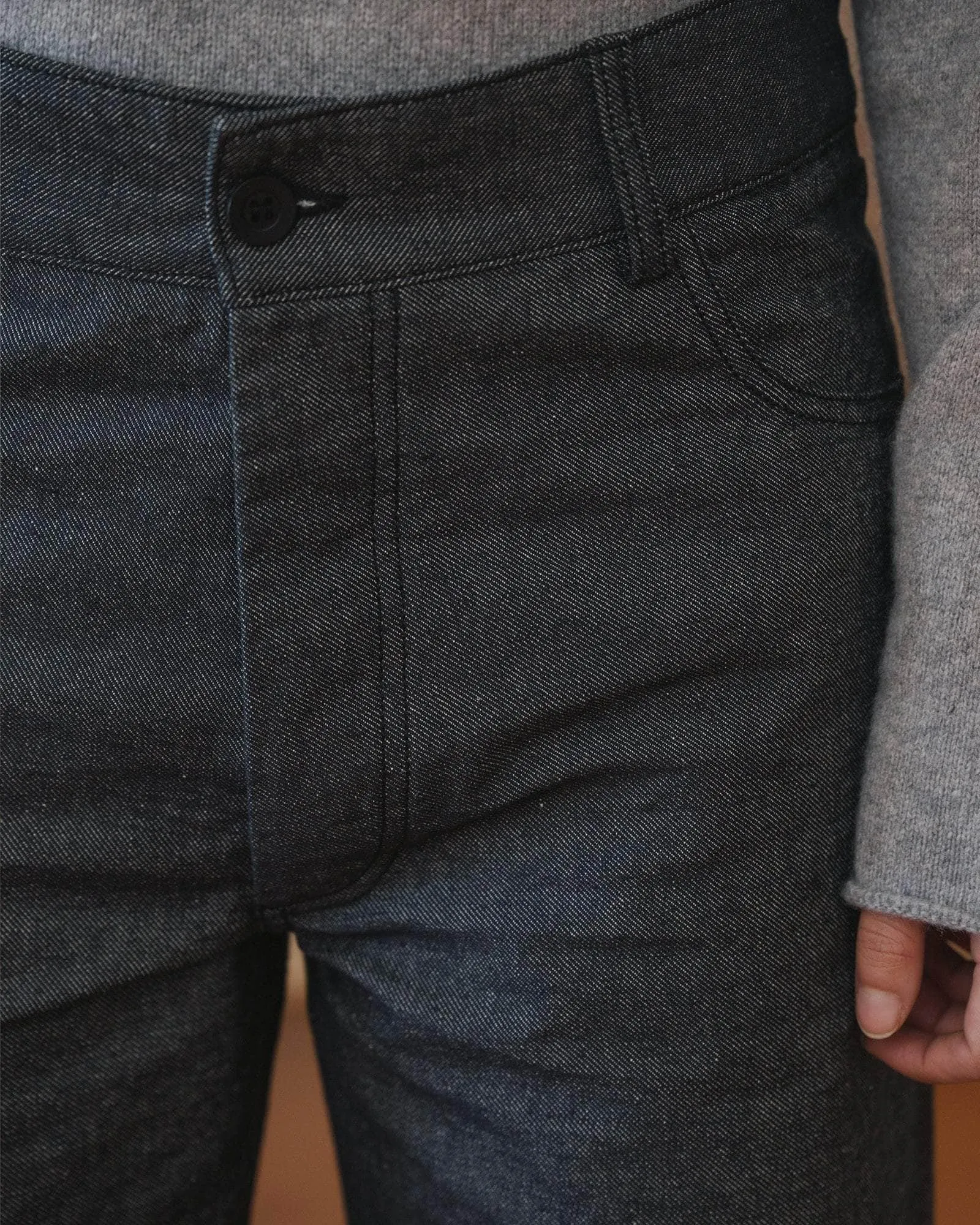 Indre Pants sold by Baserange product image thumbnail 4