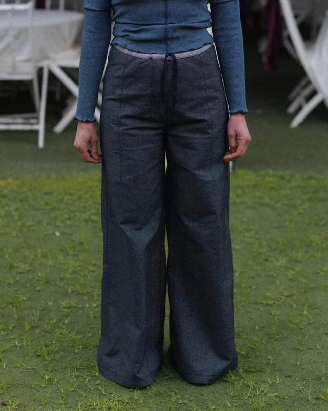 Arthur Loose Pants sold by Baserange