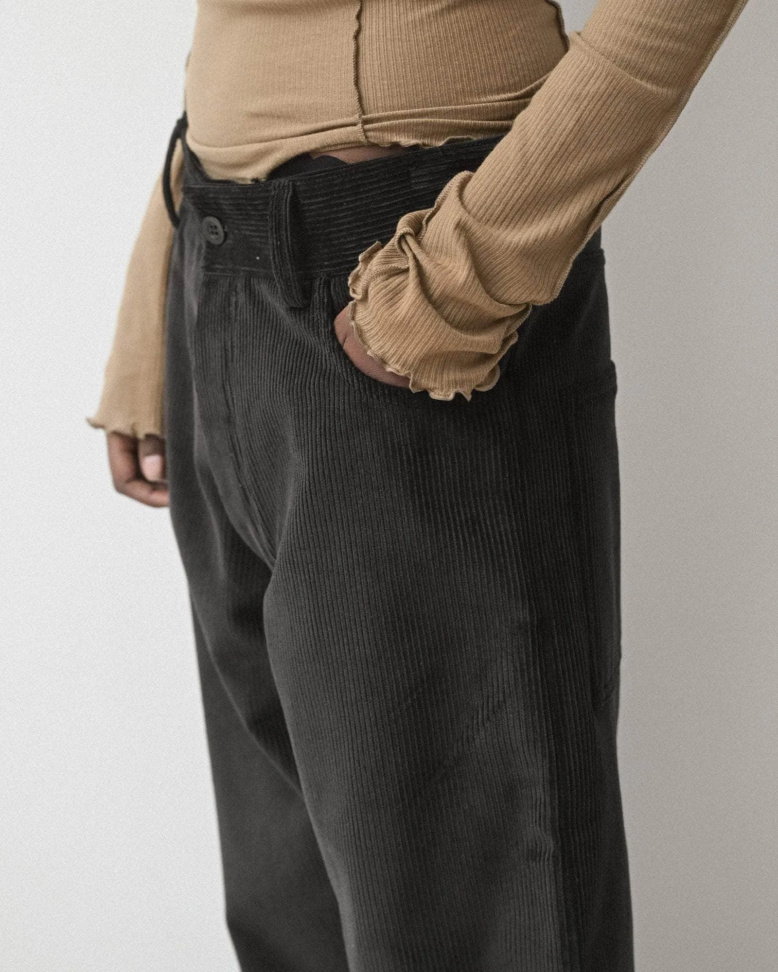 Indre Pants sold by Baserange product image thumbnail 4