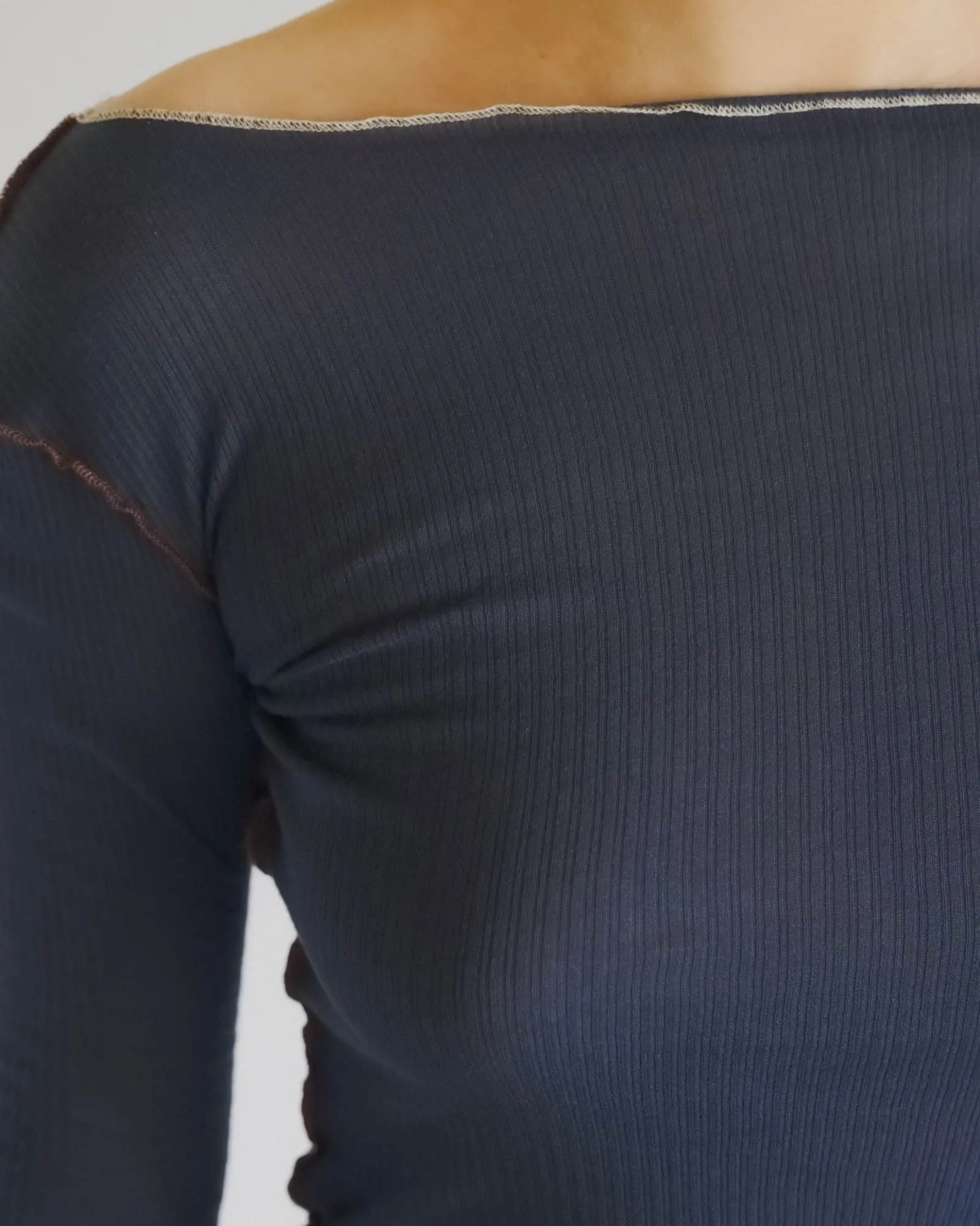 Vein Long Sleeve Tee sold by Baserange product image thumbnail 4