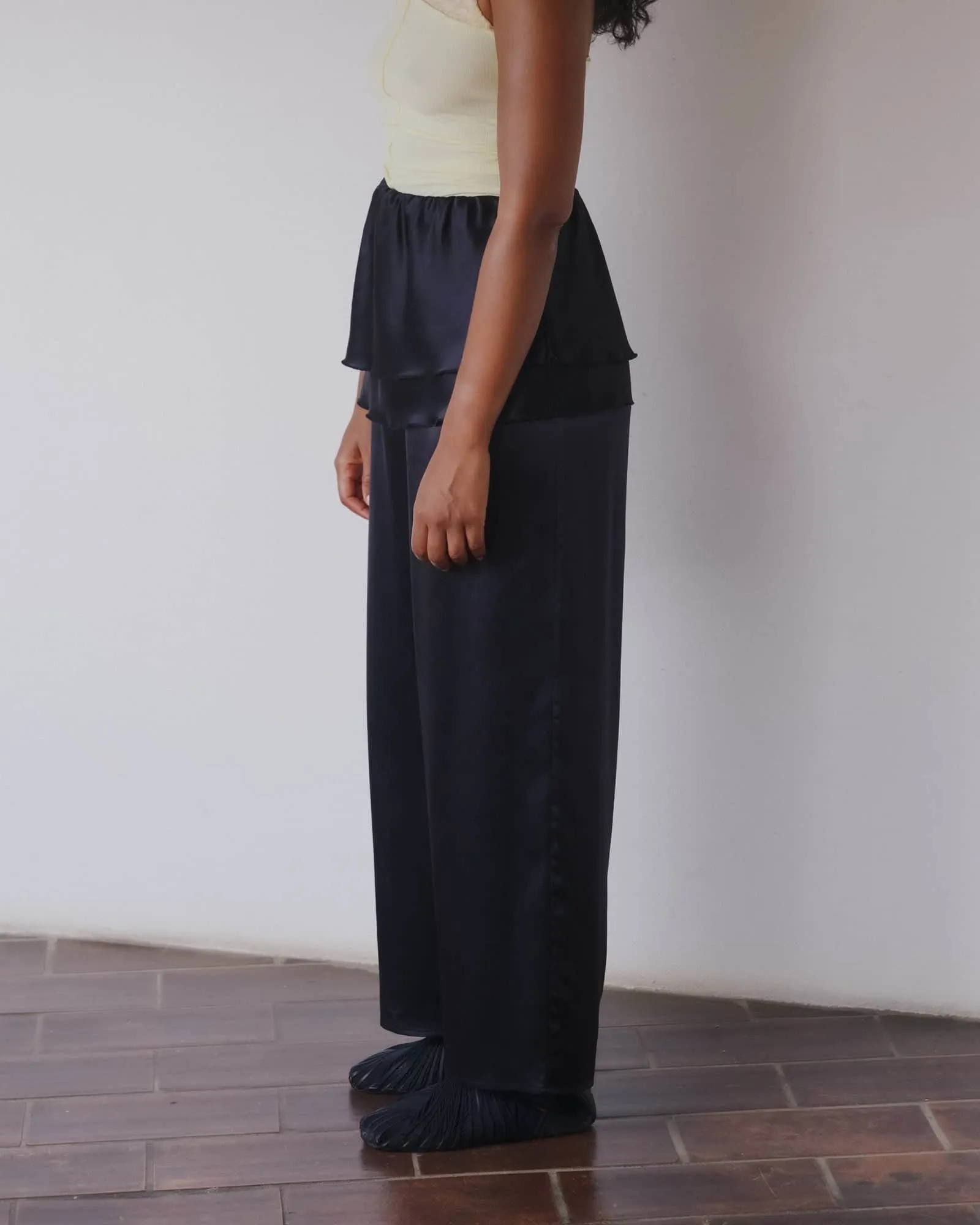 Kin Pants sold by Baserange product image thumbnail 3