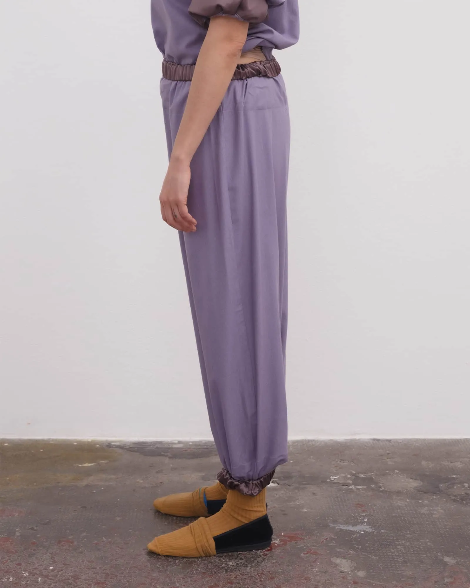 Moy Pants sold by Baserange product image thumbnail 3
