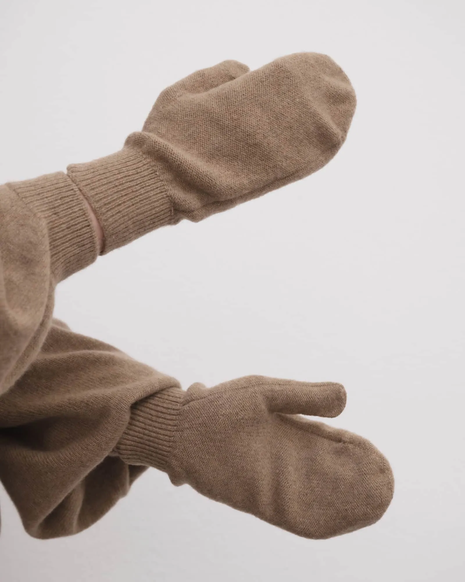 Enso Mittens sold by Baserange product image thumbnail 5