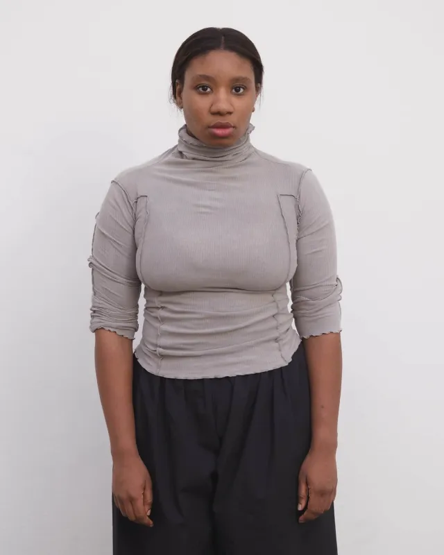 Omato Turtleneck made by Baserange