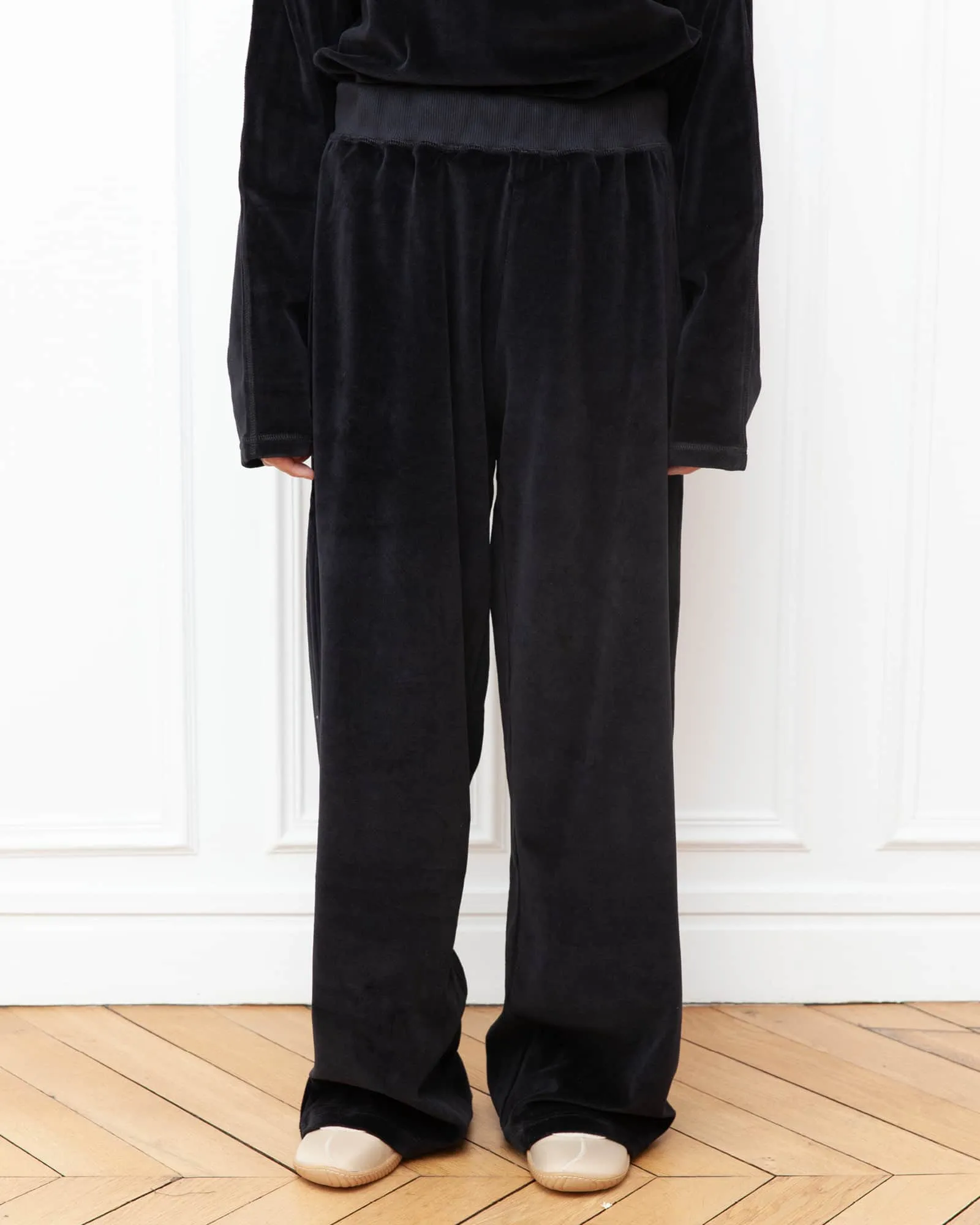 Tre Sweatpant sold by Baserange product image thumbnail 4