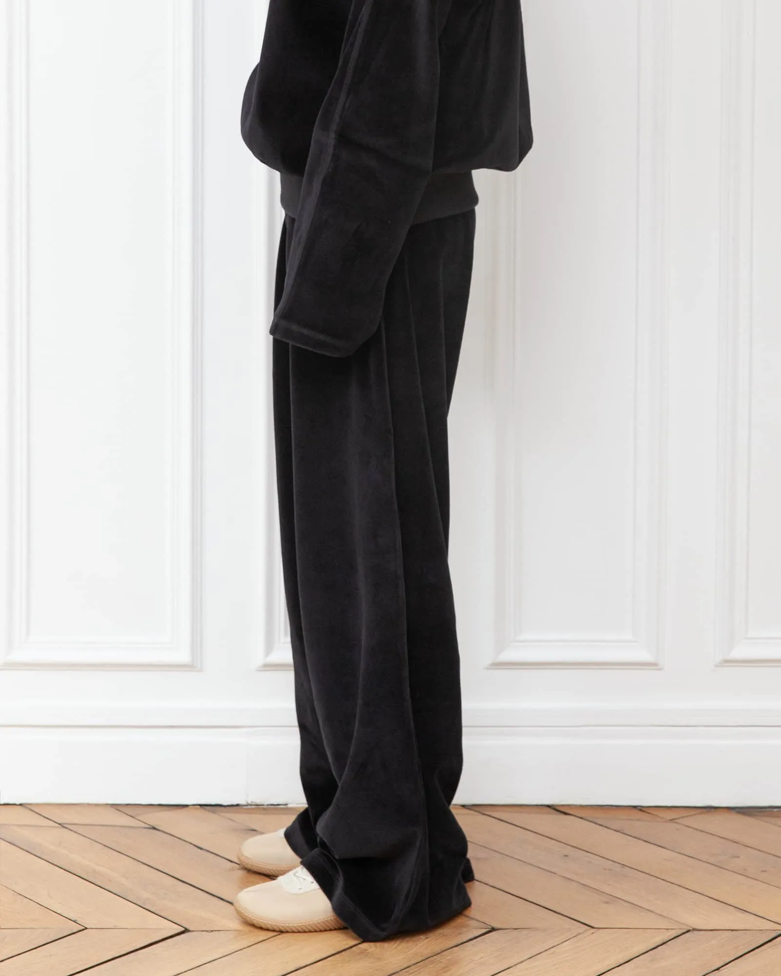 Tre Sweatpant sold by Baserange product image thumbnail 3