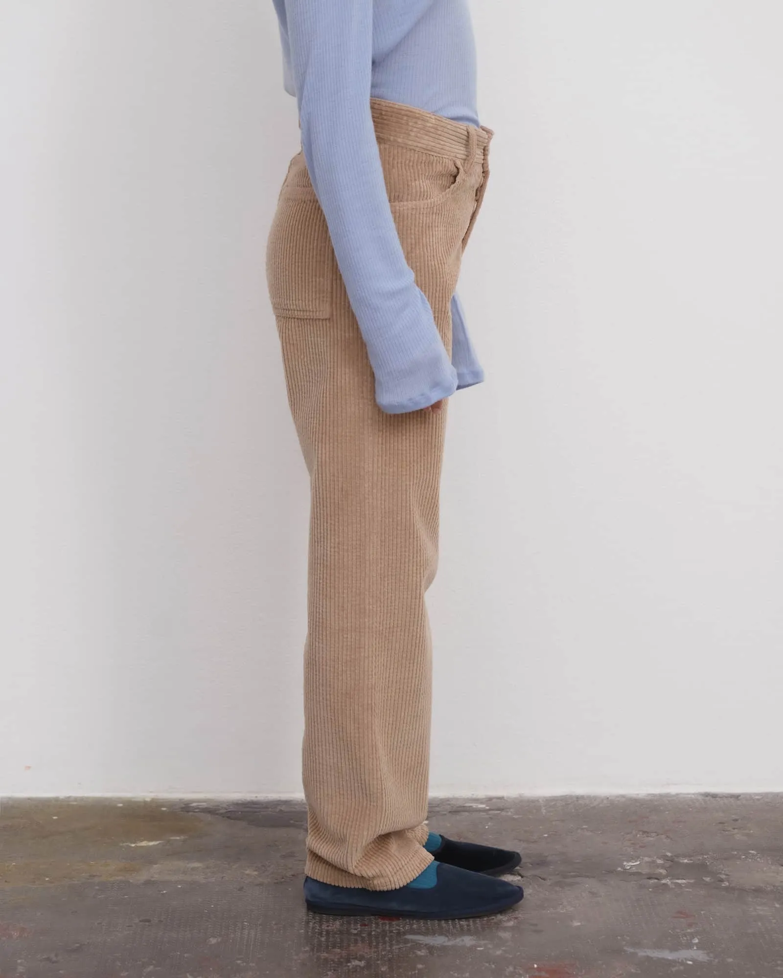 Tajo Pants sold by Baserange product image thumbnail 3
