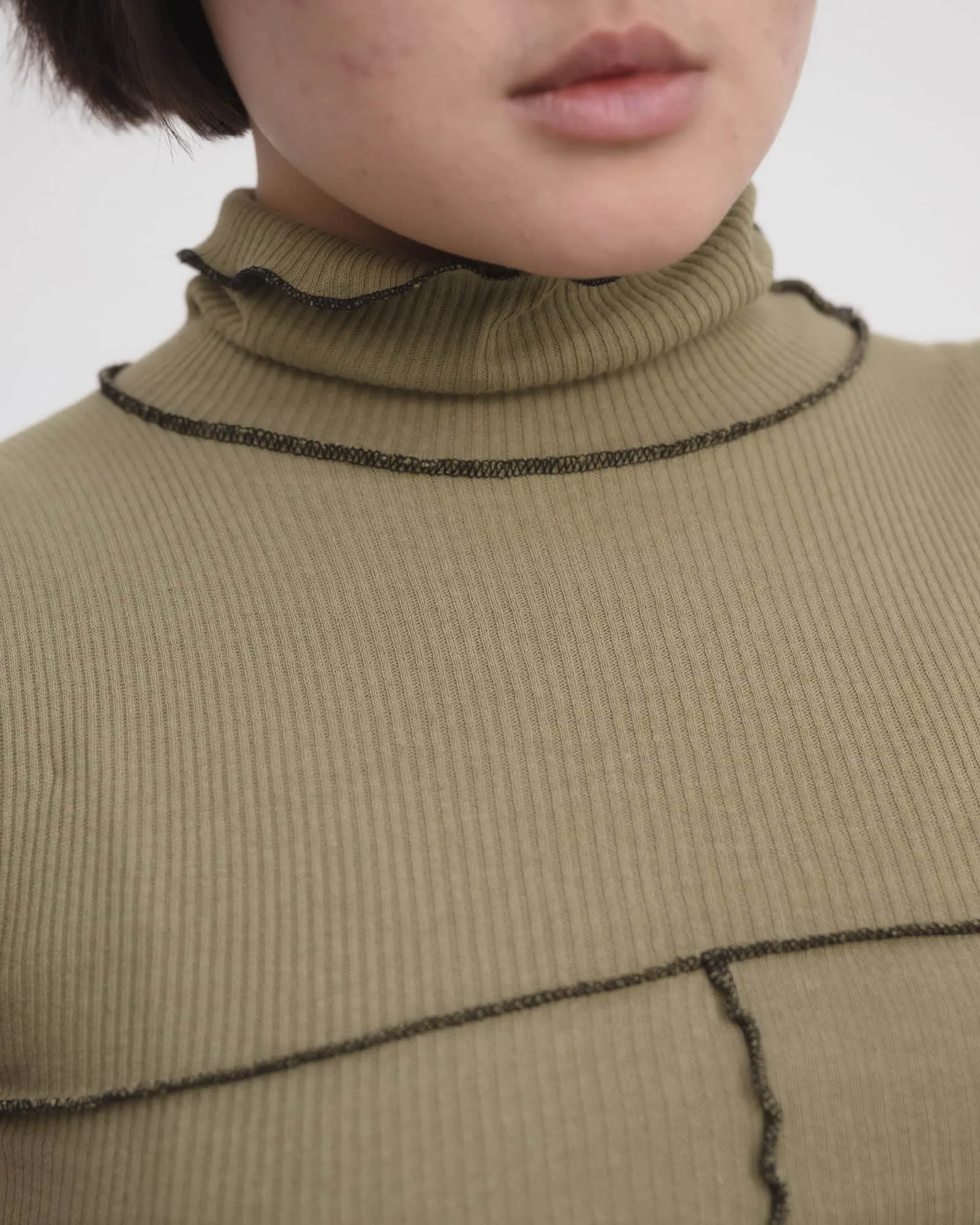 Cinder Turtleneck Tank sold by Baserange product image thumbnail 4