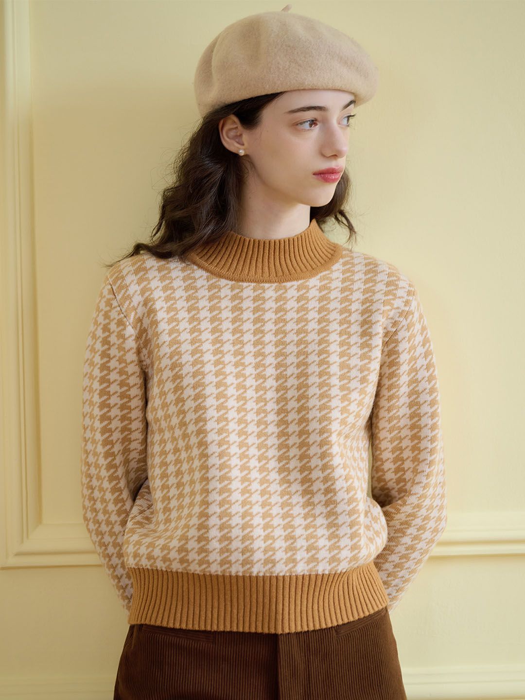 Maya Houndstooth Pattern Contrast Trim Sweater sold by Simple Retro product image thumbnail 2