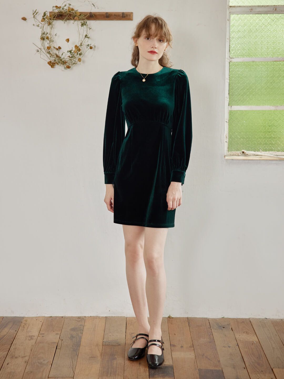 Sofia Puff Sleeve Green Velvet Dress sold by Simple Retro product image thumbnail 3