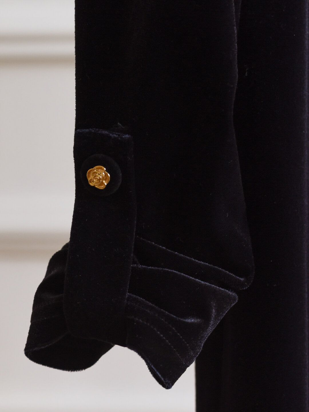 Hailey Lace Black Midi Velvet Dress sold by Simple Retro product image thumbnail 8