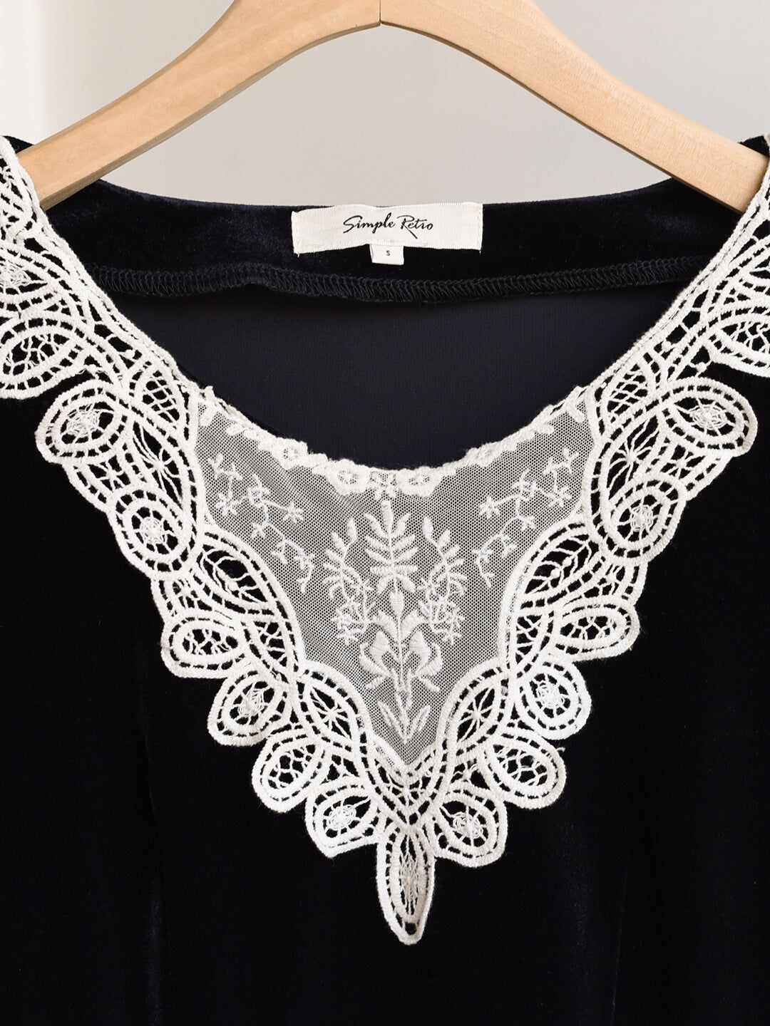 Hailey Lace Black Midi Velvet Dress sold by Simple Retro product image thumbnail 7