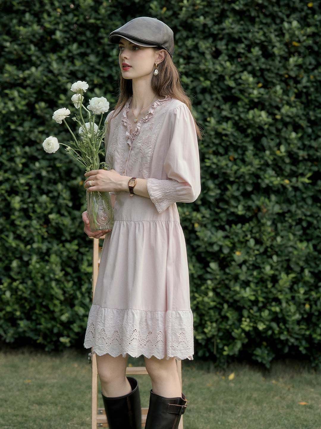 Daniela Lace Patchwork V-neck Lantern Sleeve Dress sold by Simple Retro product image thumbnail 5