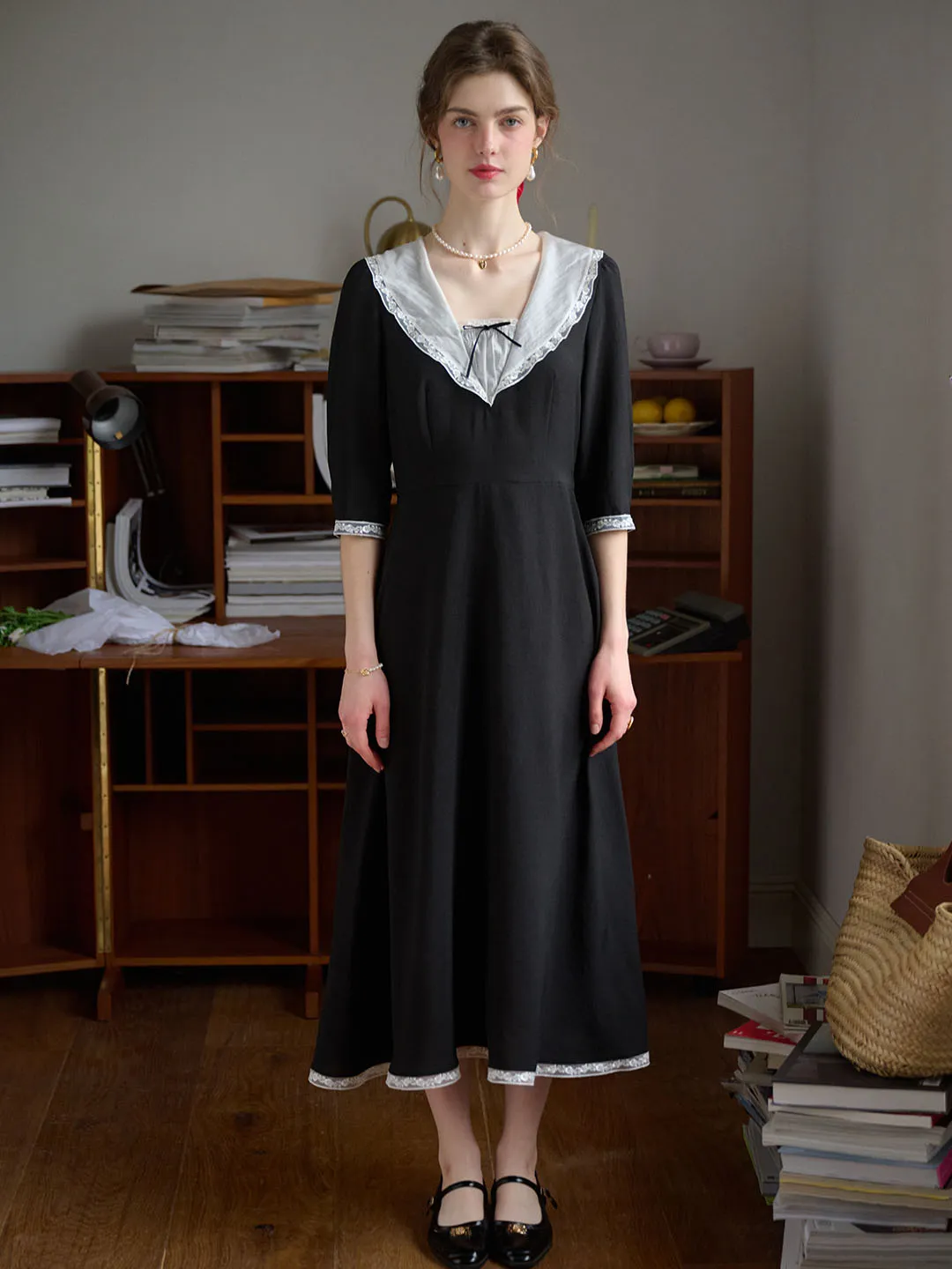 Annabelle Elegant Navy Collar Lace Contrast Dress sold by Simple Retro product image thumbnail 5