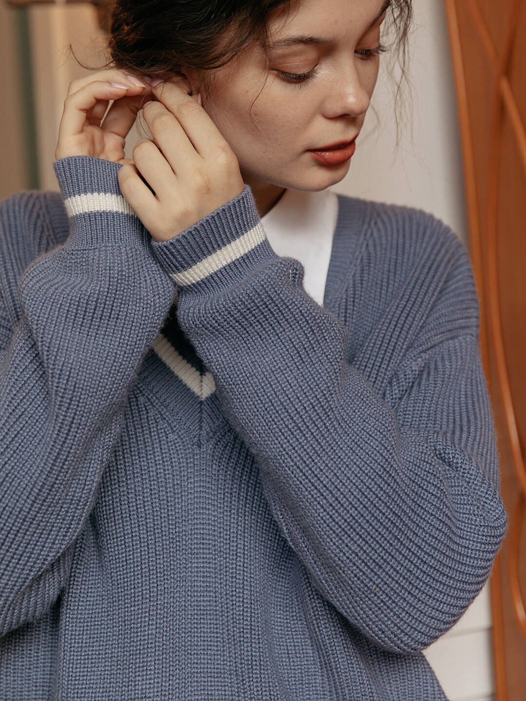 【Final Sale】Emilia V-neck Stripe Blue Knit Sweater sold by Simple Retro product image thumbnail 2