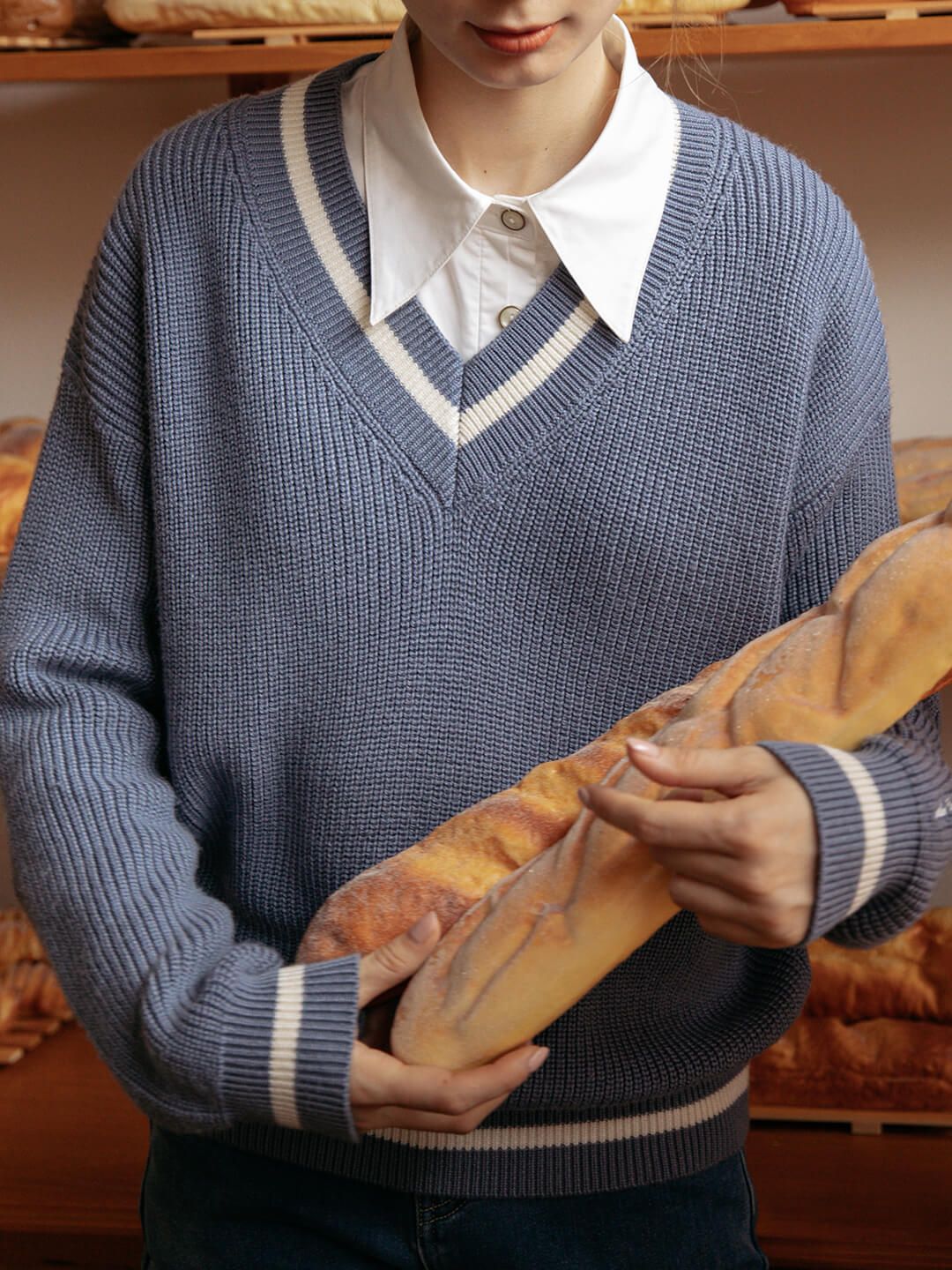 【Final Sale】Emilia V-neck Stripe Blue Knit Sweater sold by Simple Retro product image thumbnail 6