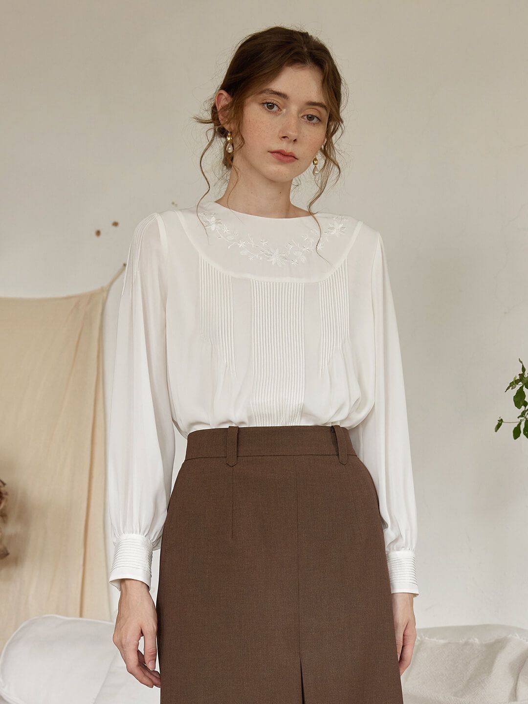 【Final sale】Julia Floral Embroidered White Blouse sold by Simple Retro product image thumbnail 4