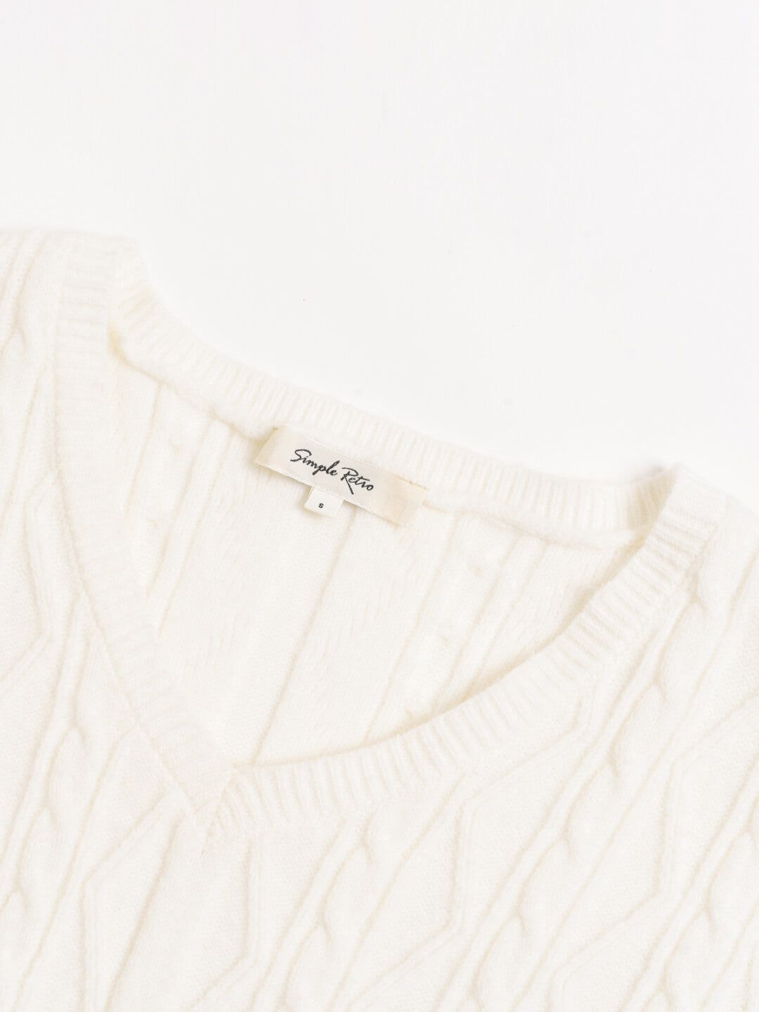 Evie V-neck White Cable Sweater sold by Simple Retro product image thumbnail 6