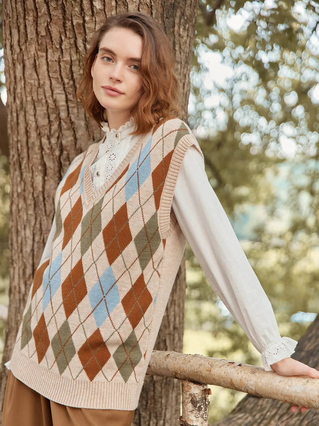 【Final Sale】Jolene Argyle Patterned Knit Vest Sweater sold by Simple Retro product image thumbnail 2