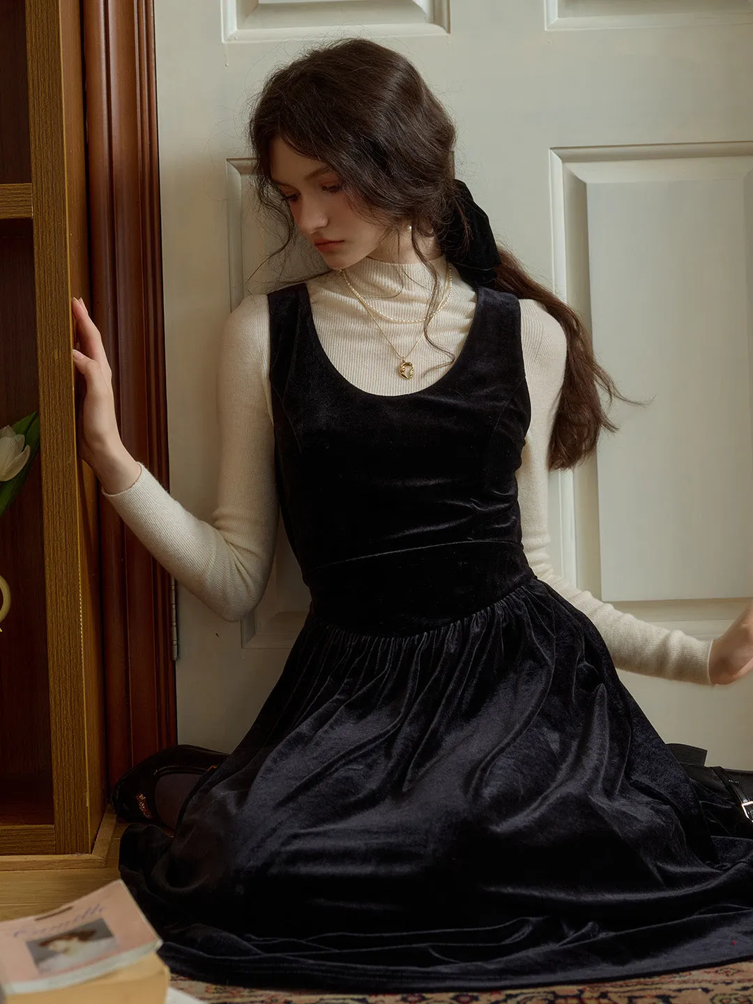 Kyra Retro Elegant U-Neck Velvet Sleeveless Dress sold by Simple Retro