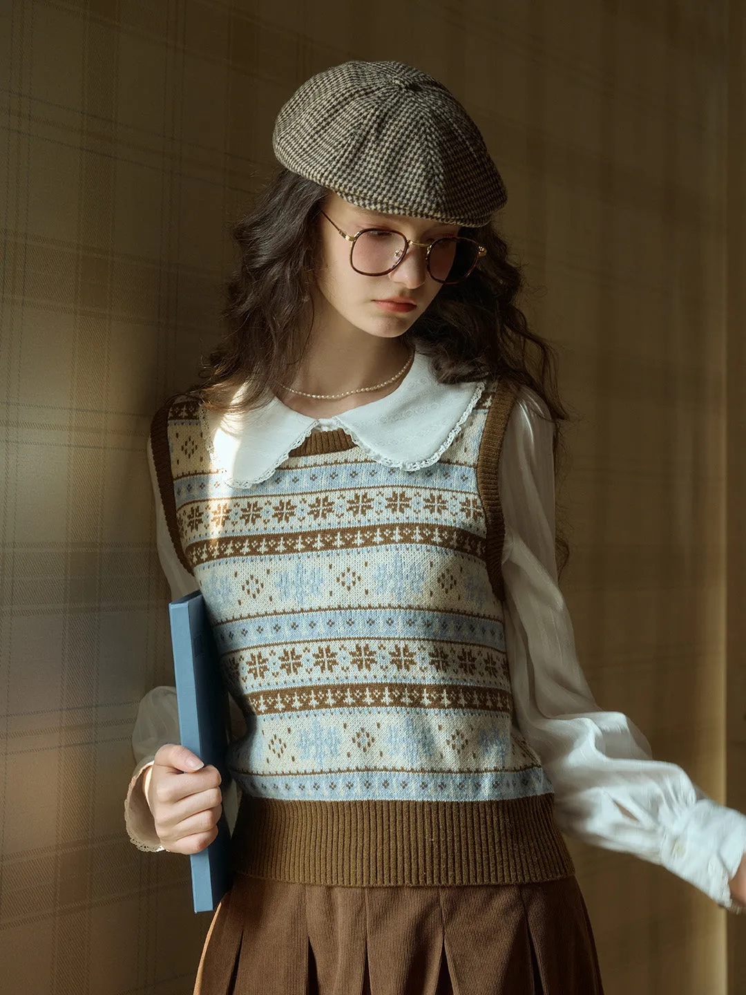 Emerald SR Exclusive Design Snowflake Jacquard Fair Isle Crew Neck Sweater Vest sold by Simple Retro product image thumbnail 5