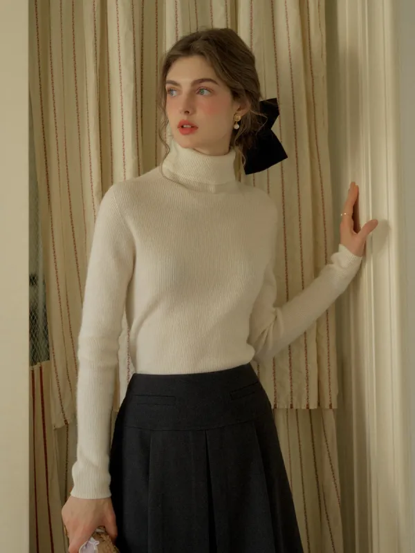 Yasmin Simple Turtleneck Slim Fit Wool& Cashmere Sweater - White sold by Simple Retro