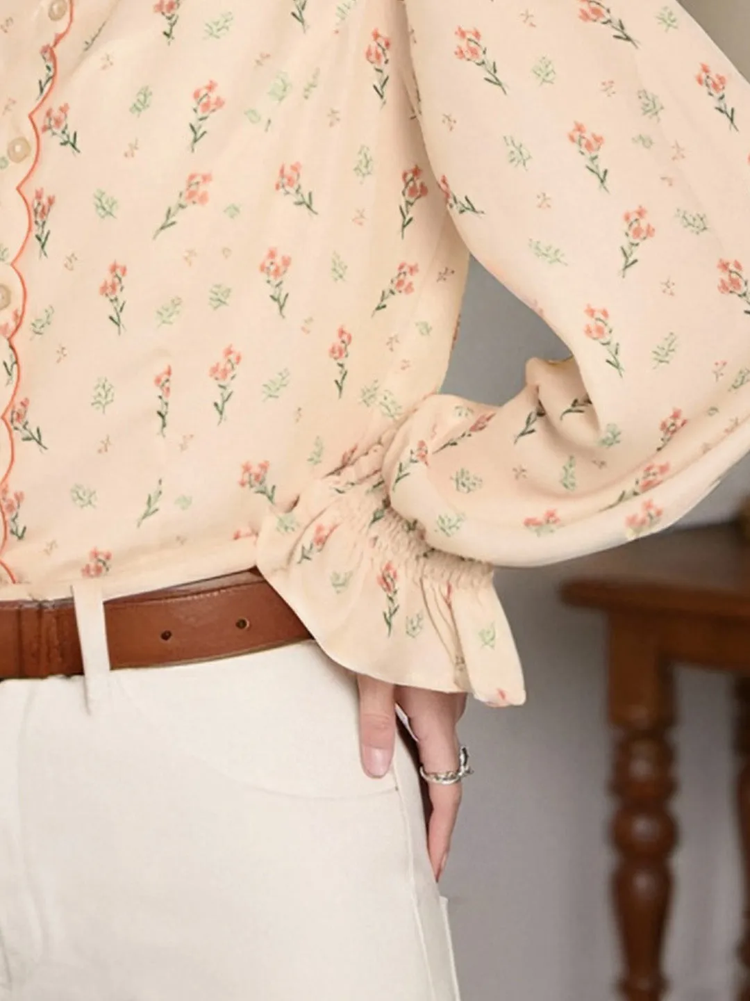 【Final Sale】Harlee Retro Wave V-Neck Floral Blouse sold by Simple Retro product image thumbnail 3