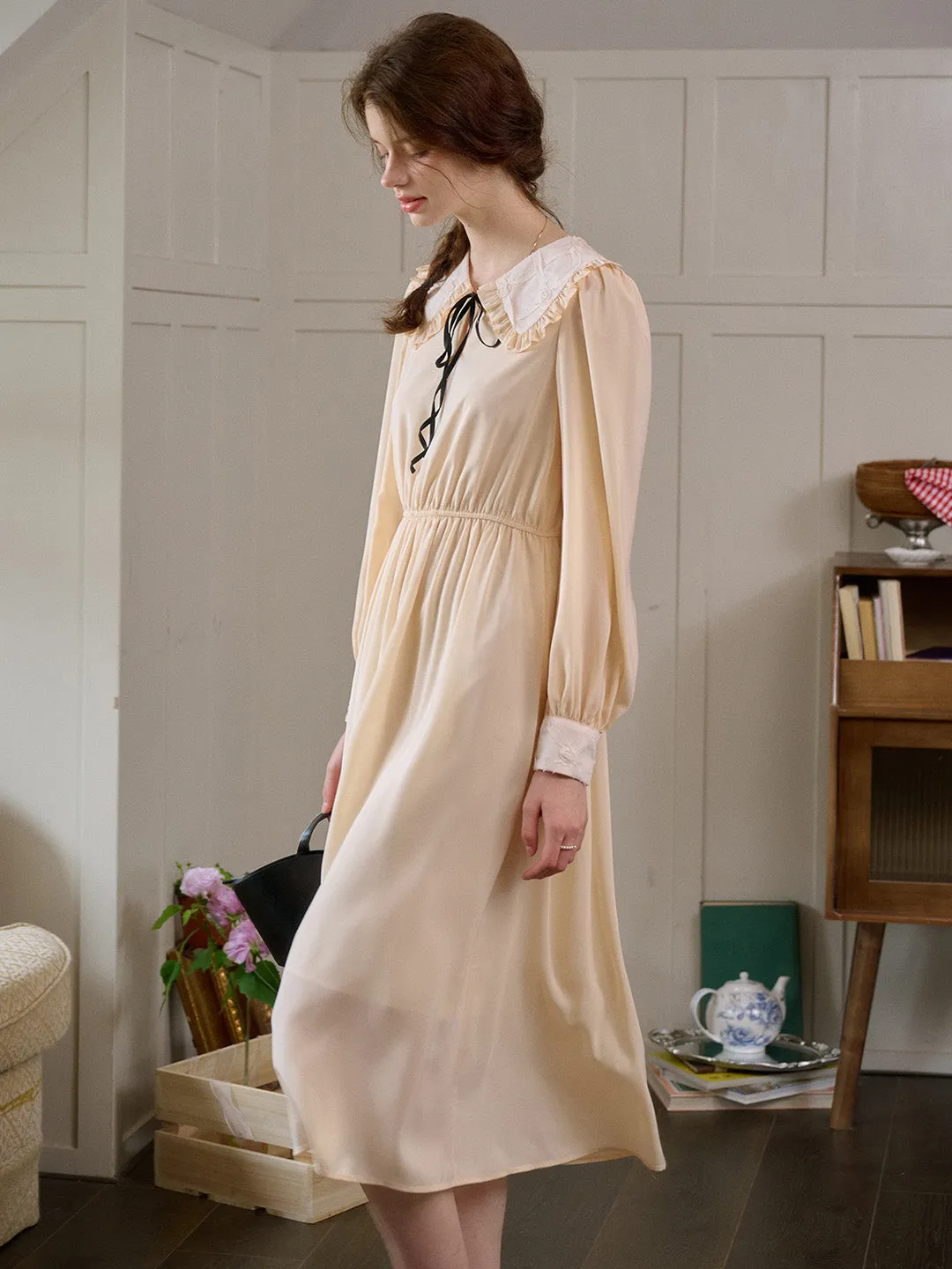 【Final Sale】Keily Doll Collar Contrasting Lace-up Pleated Dress sold by Simple Retro product image thumbnail 4