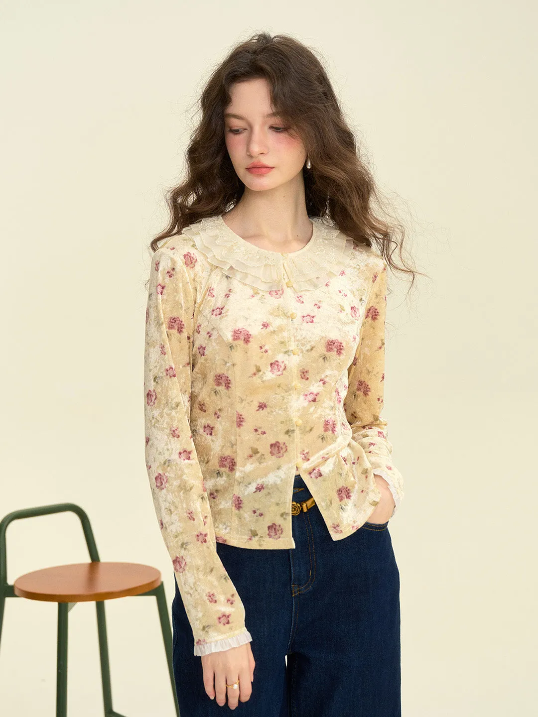 【Final Sale】Savannah Round Neck Lace Collar Floral Blouse sold by Simple Retro product image thumbnail 4
