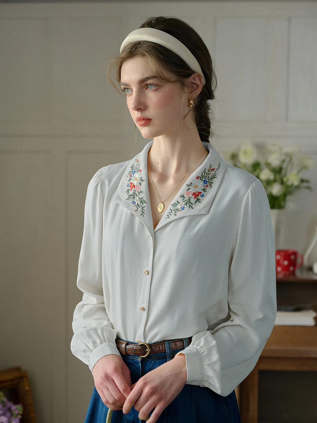 【Final Sale】Anne Embroidered Contrast Color Casual Daily Fashionable Elegant Charming Blouse - Blue sold by Simple Retro