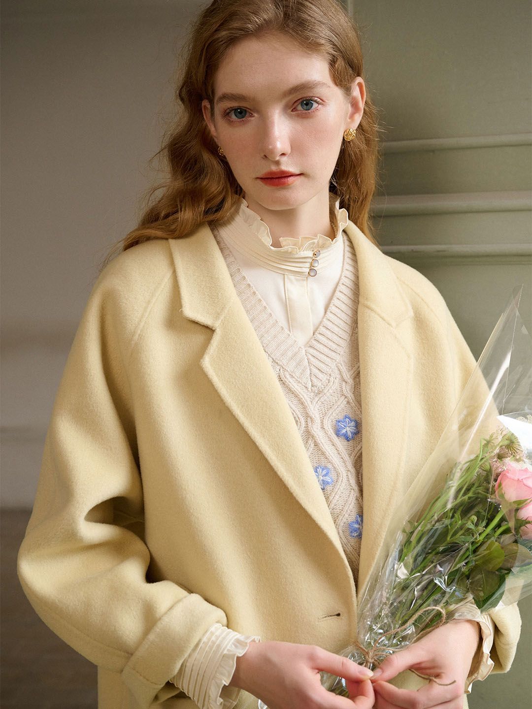 Kinsley Classic Notched Lapel 100% Wool Coat sold by Simple Retro product image thumbnail 4